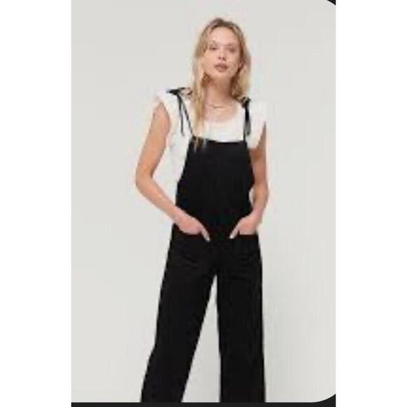 Urban Outfitters Pants - BDG Urban Outfitters Black Corduroy Tie Shoulder Overall Jumpsuit XS Cropped